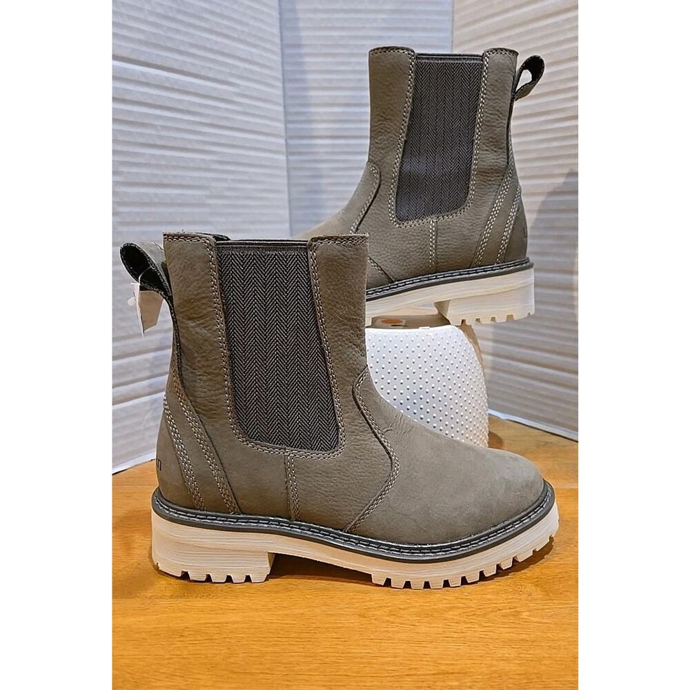 L.L.Bean Women's Camden Hill Chelsea Boot 7M Maine Suede Slip-On NWT Preppy